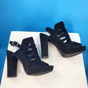 Bar III black velvet open toe platform heels 9
